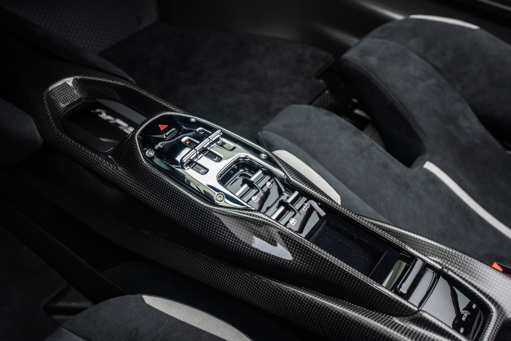 2025 FERRARI SF90 XX SPIDER | MAIN DEALER SERVICE | FULL CARBON